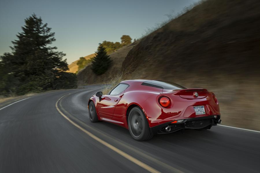  Alfa Romeo 4C (960) 2014 года  (NA) (фото 14 из 40)